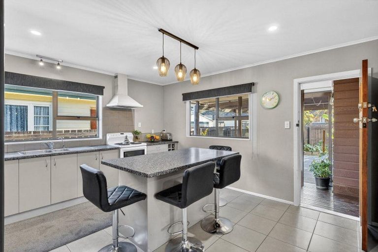 Photo of property in 2 Michael Avenue, Dinsdale, Hamilton, 3204