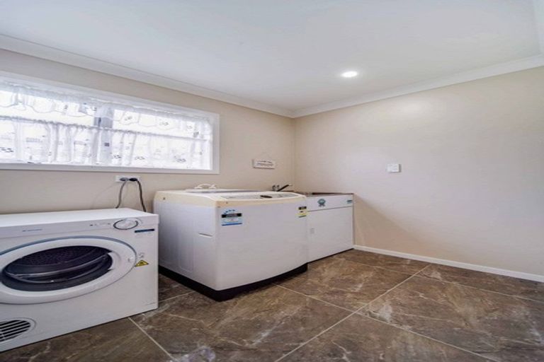 Photo of property in 32 Cargill Street, Papakura, 2110
