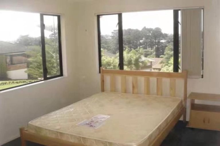 Photo of property in 10 Vintage Drive, Henderson, Auckland, 0612