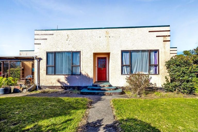 Photo of property in 31 Allison Street, Opunake, 4616