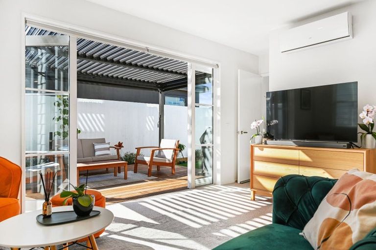 Photo of property in 4/26 Devon Street, Sydenham, Christchurch, 8023