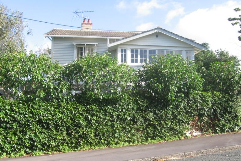 Photo of property in 9c Kerr Street, Devonport, Auckland, 0624