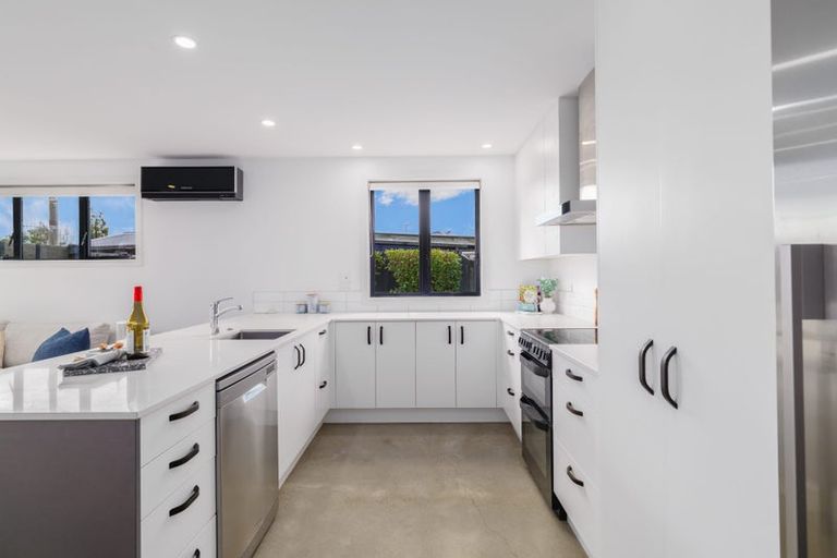 Photo of property in 54 Dover Street, St Albans, Christchurch, 8014