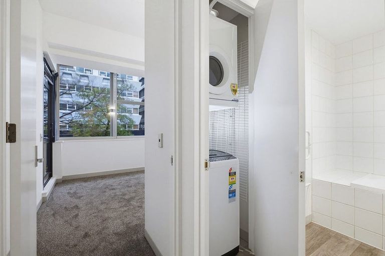 Photo of property in Gerondis Bldg Apartments, 201/60 Willis Street, Wellington Central, Wellington, 6011