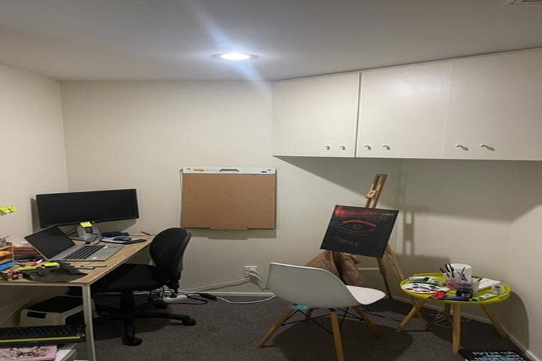 Photo of property in Courtenay Apartments, 505/120 Courtenay Place, Te Aro, Wellington, 6011