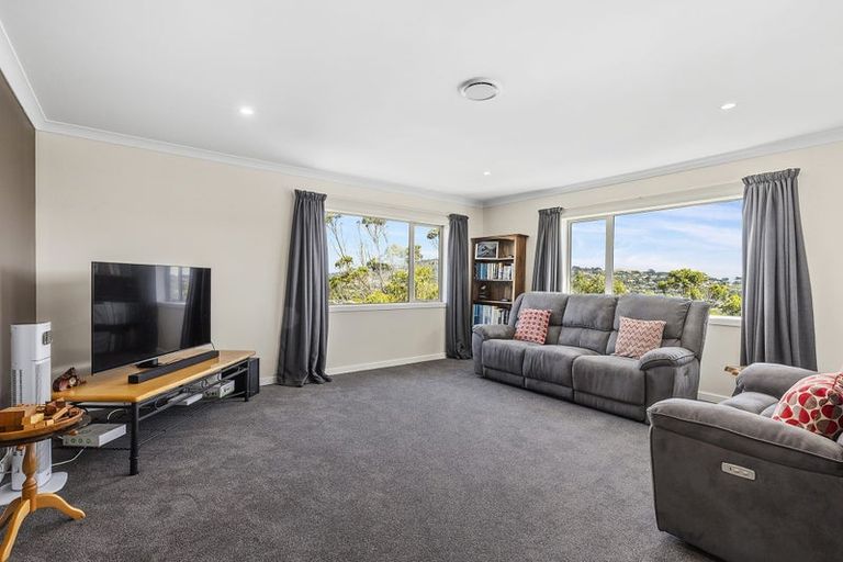 Photo of property in 7 Montserrat Place, Grenada Village, Wellington, 6037