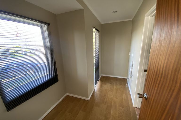 Photo of property in 7 Trust Place, Sunnyhills, Auckland, 2010