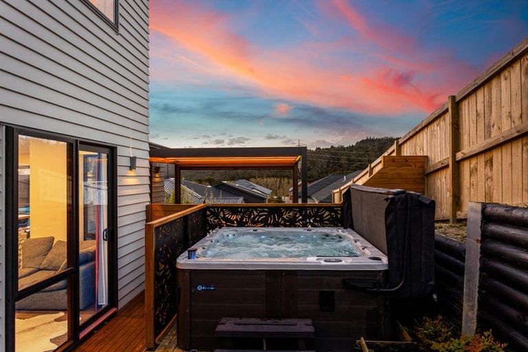 Photo of property in 7 Balthazar Road, Kumeu, 0810