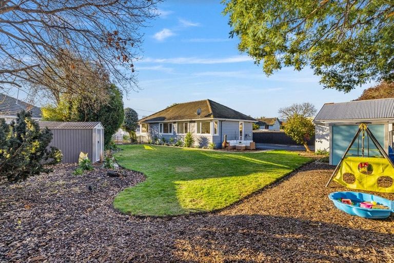 Photo of property in 6 Westcott Street, Dallington, Christchurch, 8061