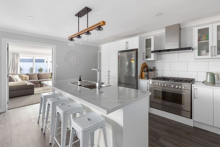 Photo of property in 12 Mcdonnell Street, Omokoroa, 3114