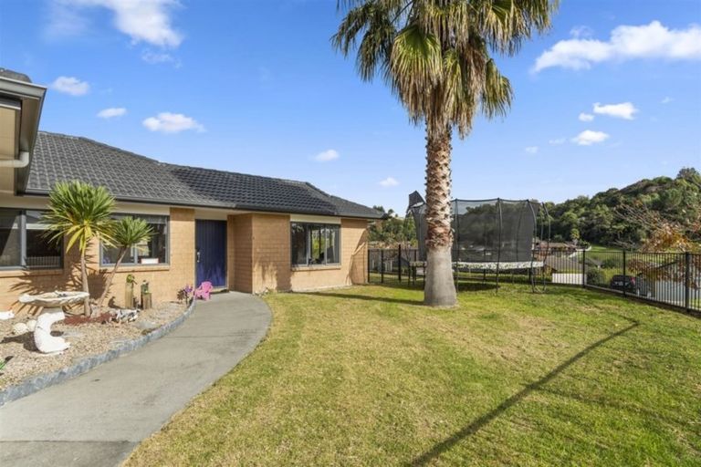 Photo of property in 2 Danny Place, Pyes Pa, Tauranga, 3112