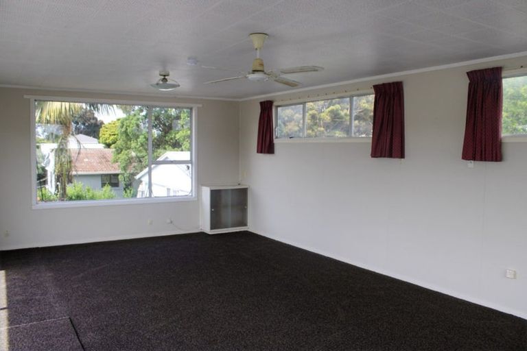 Photo of property in 5 Sullivan Avenue, Mangere Bridge, Auckland, 2022