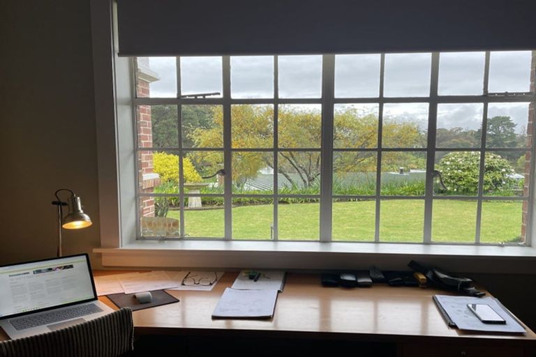 Photo of property in 84 Parkes Avenue, Saint Johns Hill, Whanganui, 4501