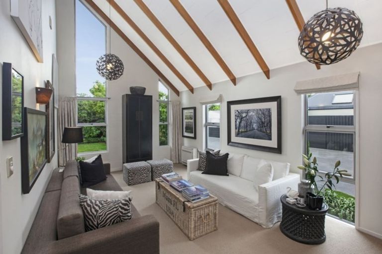 Photo of property in 121 Condell Avenue, Papanui, Christchurch, 8053