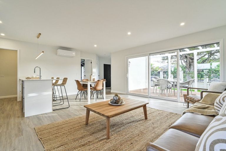 Photo of property in 9d Church Road, Taradale, Napier, 4112