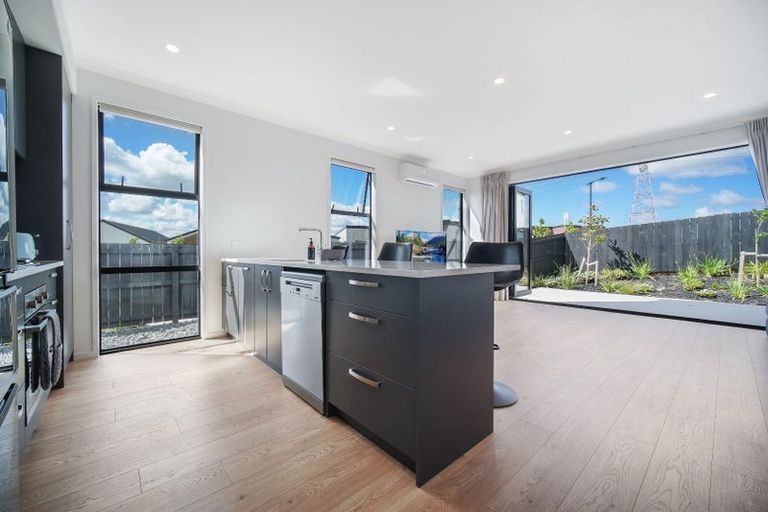 Photo of property in 78 Biokovo Street, Massey, Auckland, 0614