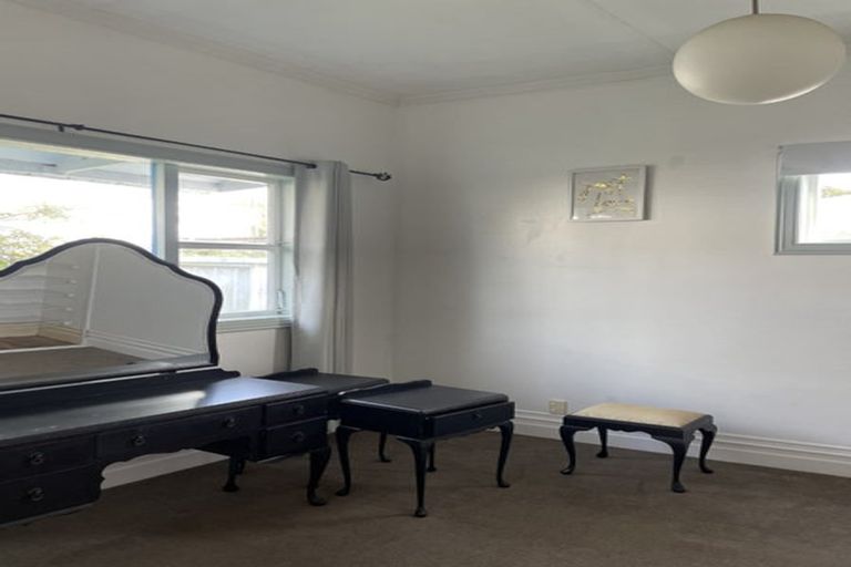 Photo of property in 1/30 Bulteel Street, New Plymouth, 4310