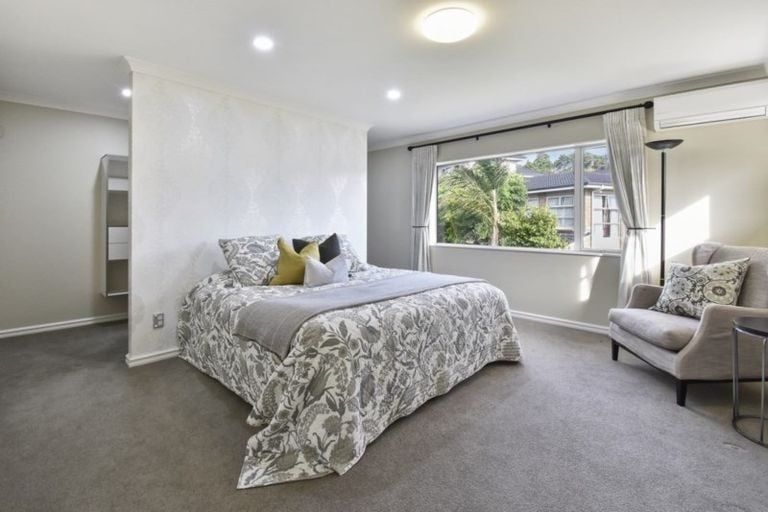 Photo of property in 15 Bejoy Rise, East Tamaki Heights, Auckland, 2016
