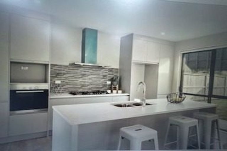 Photo of property in 15 Ahorangi Road, Silverdale, 0932