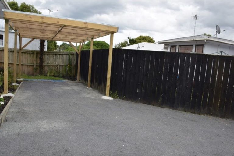 Photo of property in 53a Brandon Road, Glen Eden, Auckland, 0602