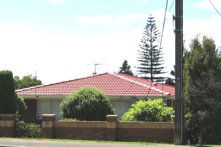 Photo of property in 73 Rangatira Road, Beach Haven, Auckland, 0626