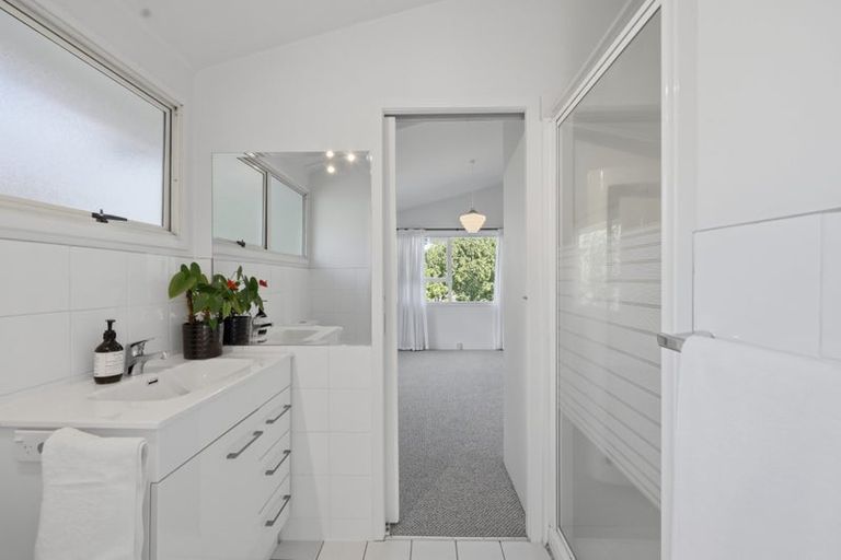 Photo of property in 19a Sydney Street, Hauraki, Auckland, 0622