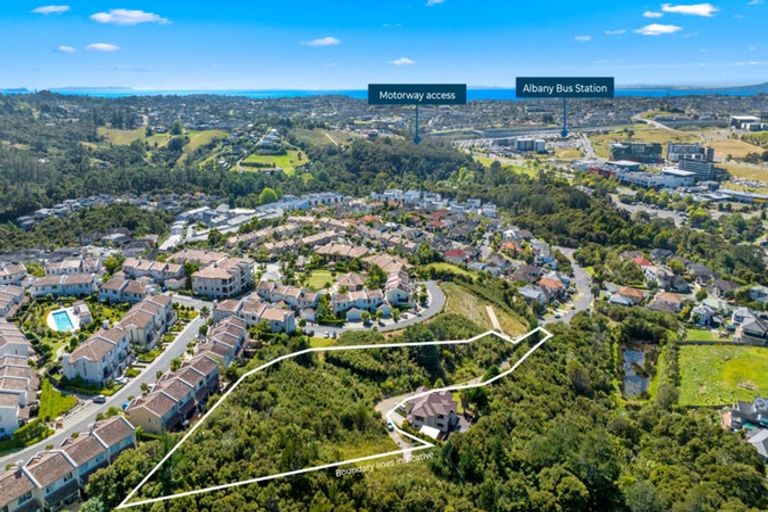 Photo of property in 27 Living Stream Road, Albany Heights, Auckland, 0632