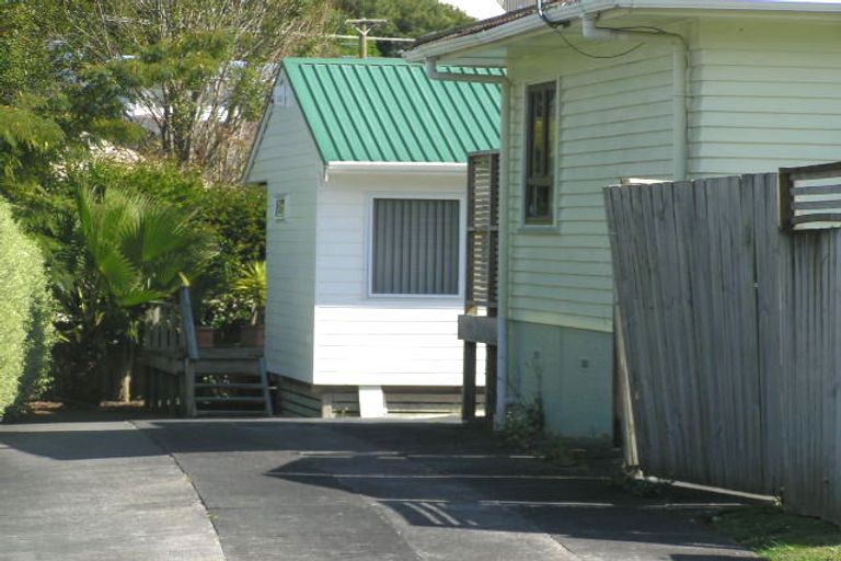 Photo of property in 2/31 Havelock Avenue, Forrest Hill, Auckland, 0620