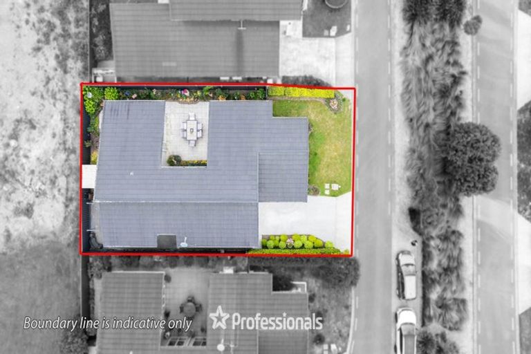 Photo of property in 13 Somerby Mews, Silverstream, Upper Hutt, 5019