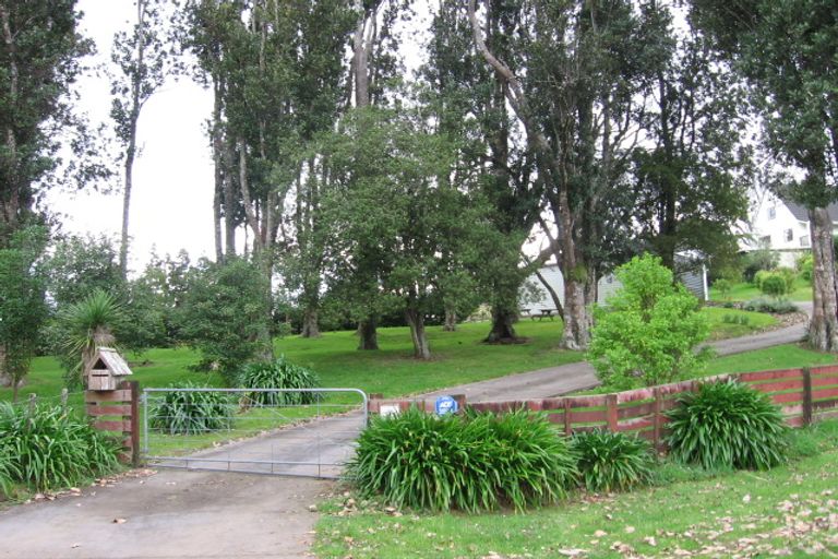 Photo of property in 3 Brenton Place, Whangamata, 3691