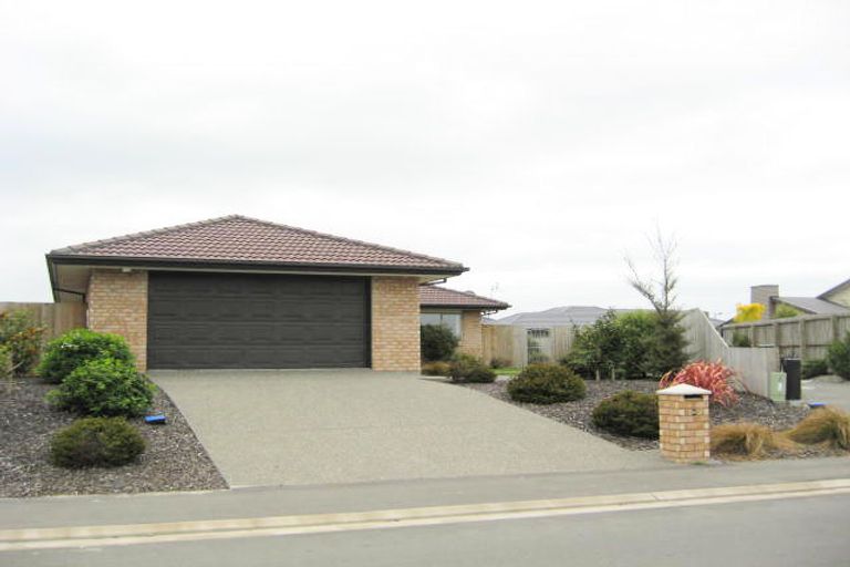 Photo of property in 6 Botticelli Mews, Rolleston, 7614