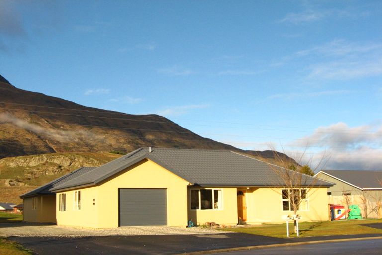 Photo of property in 19 Poolburn Court, Lake Hayes, Queenstown, 9304