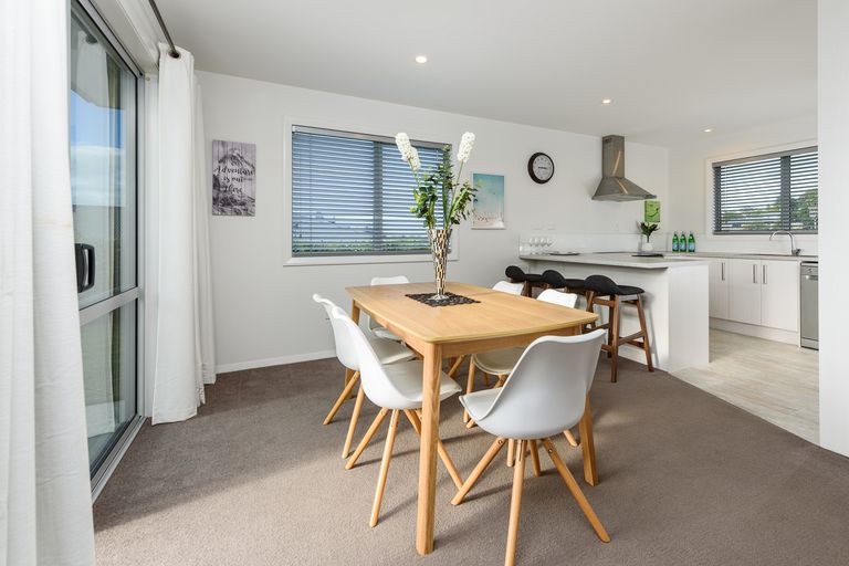 Photo of property in 23 Fairfax Crescent, Pyes Pa, Tauranga, 3112