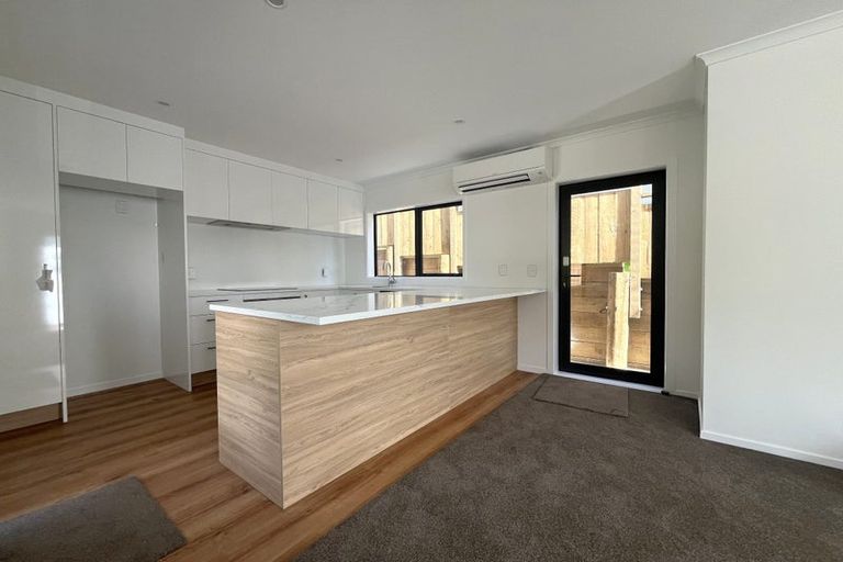 Photo of property in 5 Mahoe Street, Tawa, Wellington, 5028