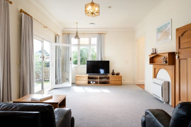 Photo of property in 39 Te Aroha Street, Hamilton East, Hamilton, 3216