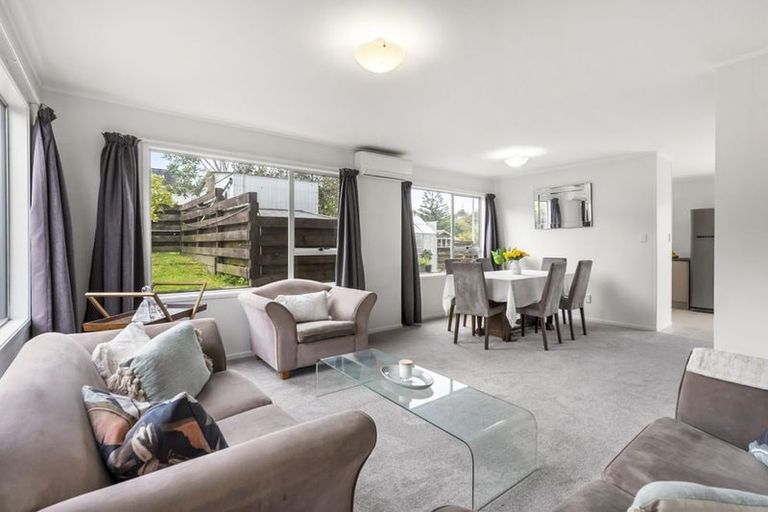 Photo of property in 1/57 Nor'east Drive, Torbay, Auckland, 0632
