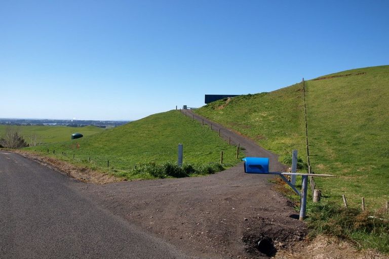 Photo of property in 343 Kaihau Road, Karioitahi, Waiuku, 2683