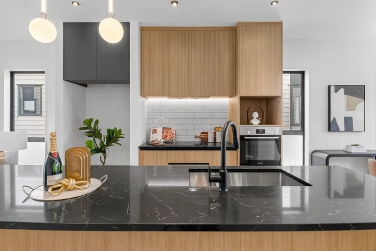 Photo of property in 9 Coast Garden Drive, Hobsonville, Auckland, 0616