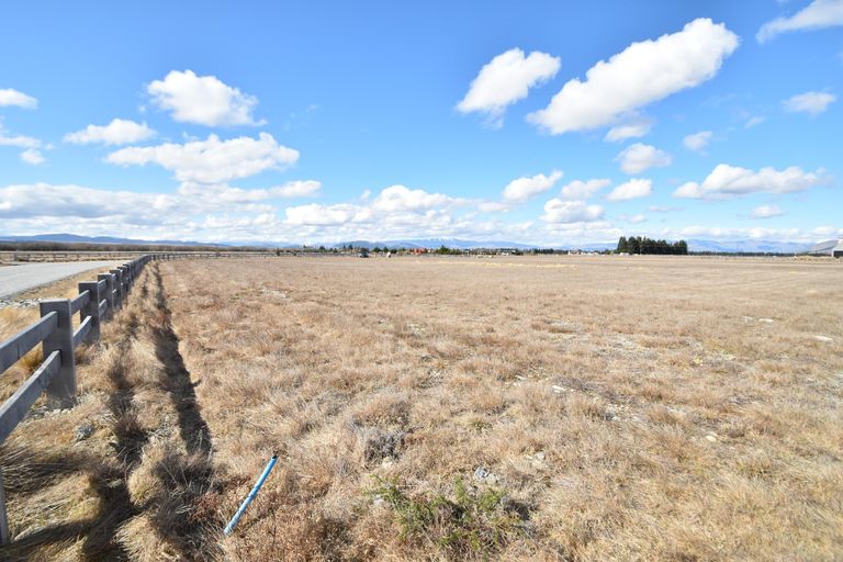 Photo of property in 2 Cameron Place, Ben Ohau, Twizel, 7999