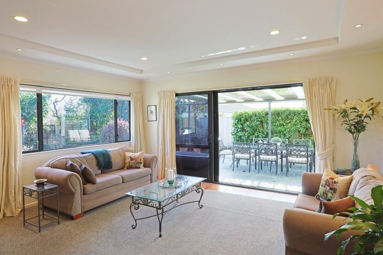 Photo of property in 10 Park Lane, Greenmeadows, Napier, 4112