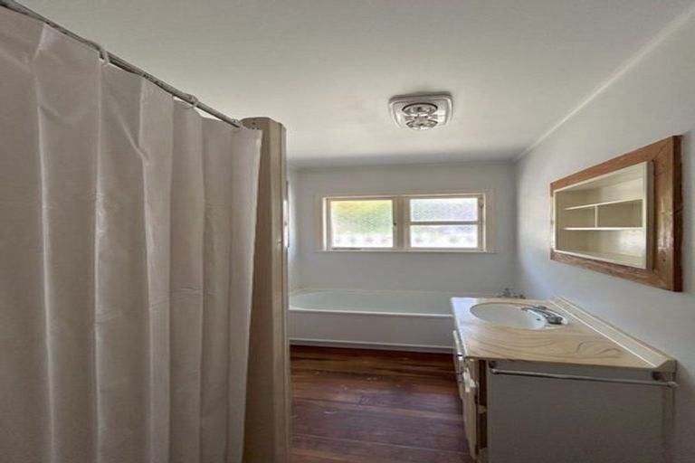 Photo of property in 26 Helena Road, Hillcrest, Hamilton, 3216