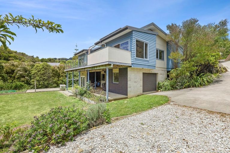 Photo of property in 37 Bay Vista Drive, Pohara, Takaka, 7183