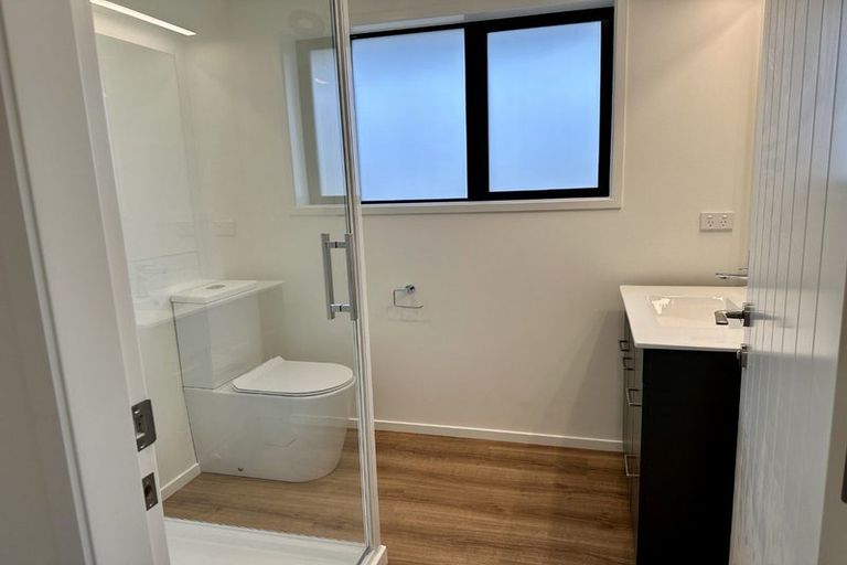 Photo of property in 24 Pahiki Crescent, Levin, 5510