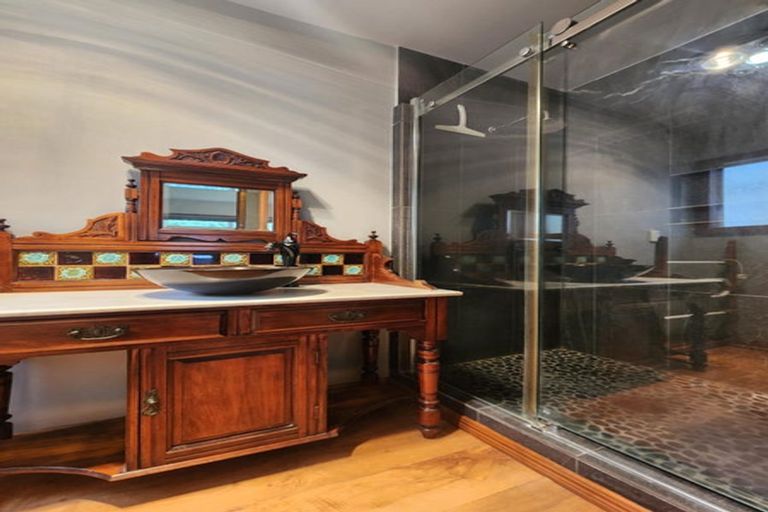 Photo of property in 53 Pitcairn Street, Oakura, 4314