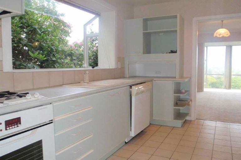 Photo of property in 1/15 Karitane Drive, Cashmere, Christchurch, 8022