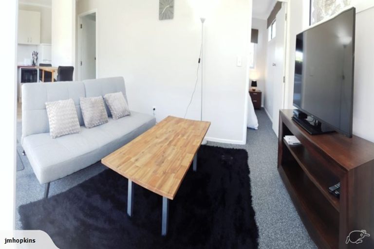 Photo of property in 98/98a Glenpark Avenue, Frankleigh Park, New Plymouth, 4310