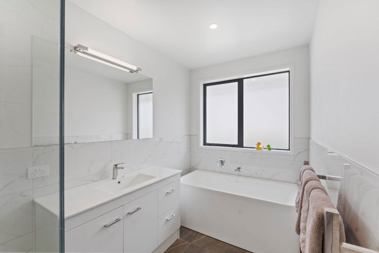 Photo of property in 12 Morepork Drive, Waikanae, 5036