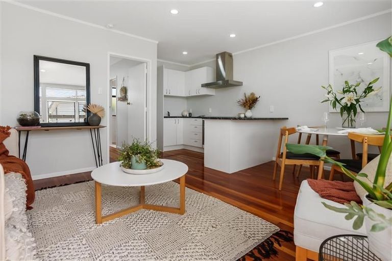 Photo of property in 4/32 Brixton Road, Mount Eden, Auckland, 1024
