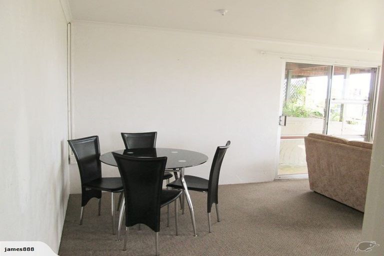Photo of property in 20 Haseler Crescent, Howick, Auckland, 2014