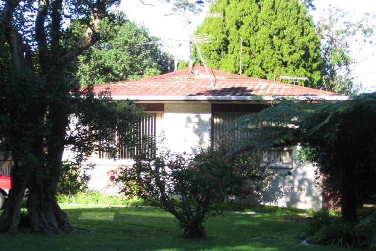 Photo of property in 2/24 Puriri Avenue, Orewa, 0931